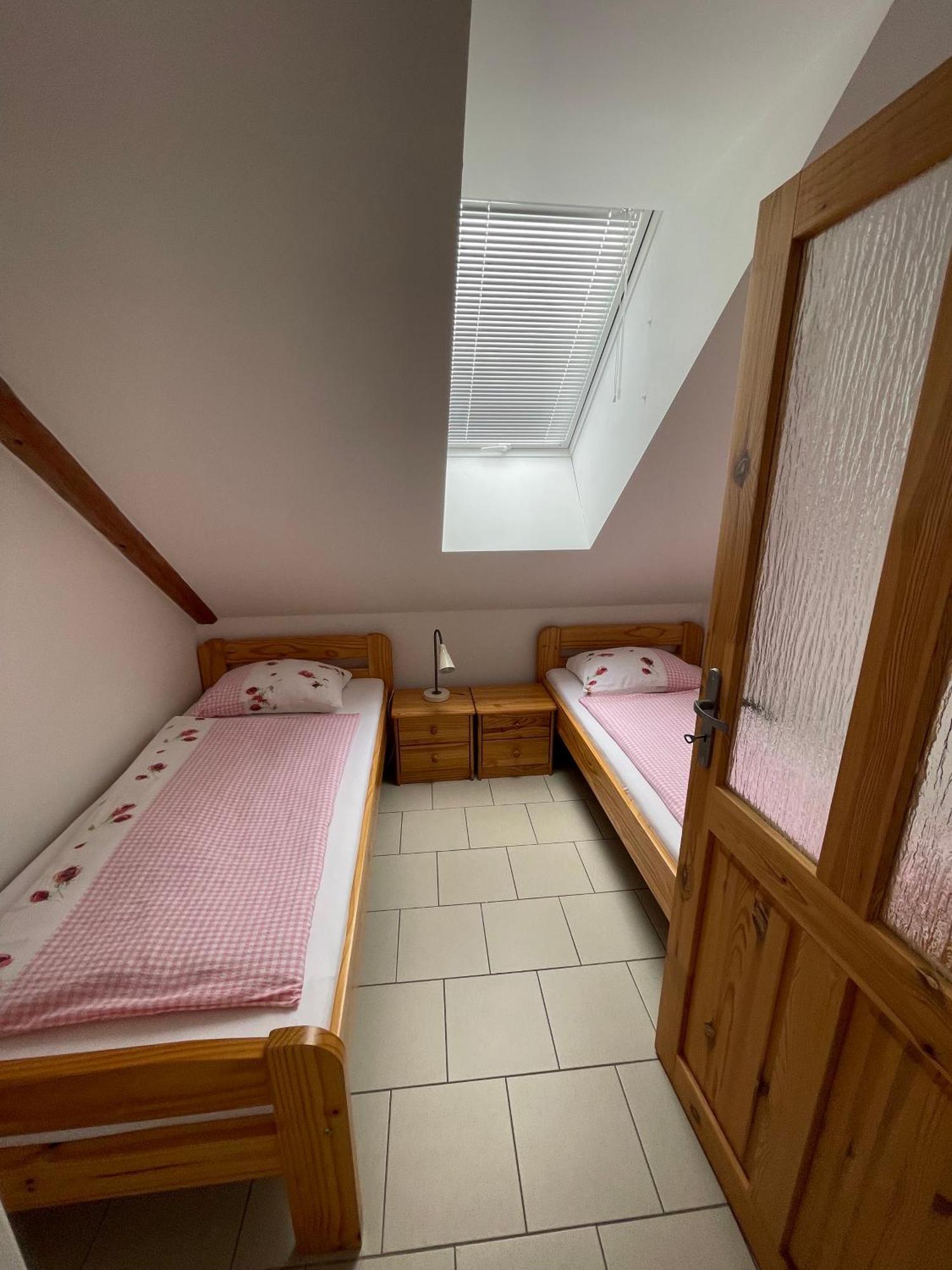 Trilety Mlyn Hotel Police  Bagian luar foto